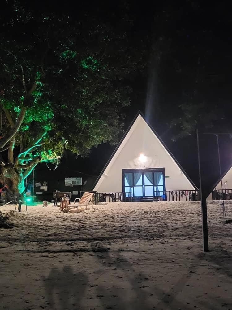 Dewati Roomstay B&B Lang Tengah Extérieur photo
