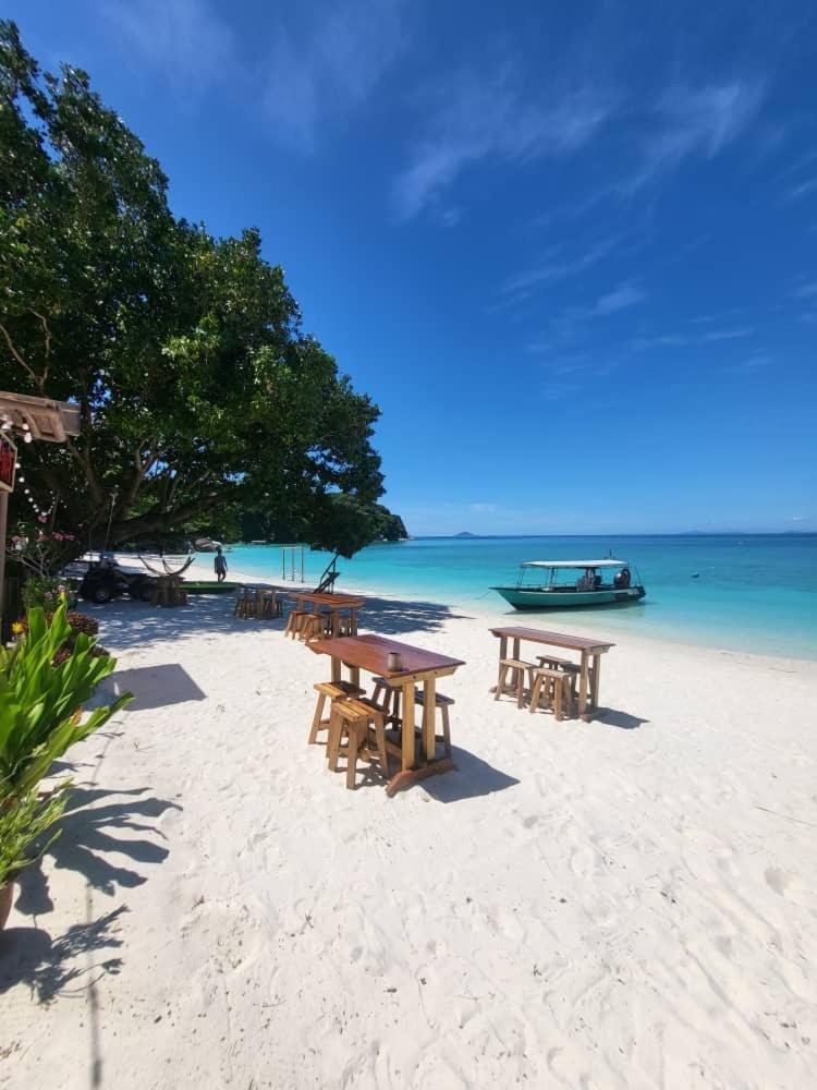 Dewati Roomstay B&B Lang Tengah Extérieur photo