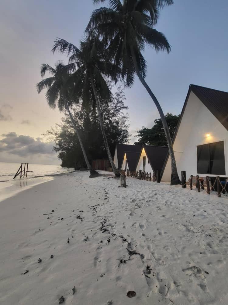 Dewati Roomstay B&B Lang Tengah Extérieur photo