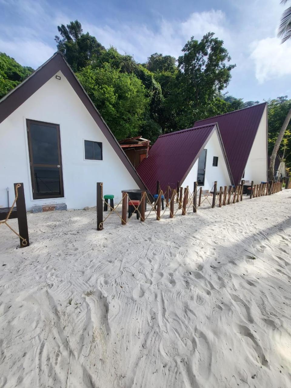 Dewati Roomstay B&B Lang Tengah Extérieur photo