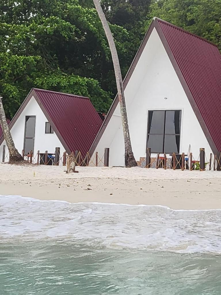 Dewati Roomstay B&B Lang Tengah Extérieur photo